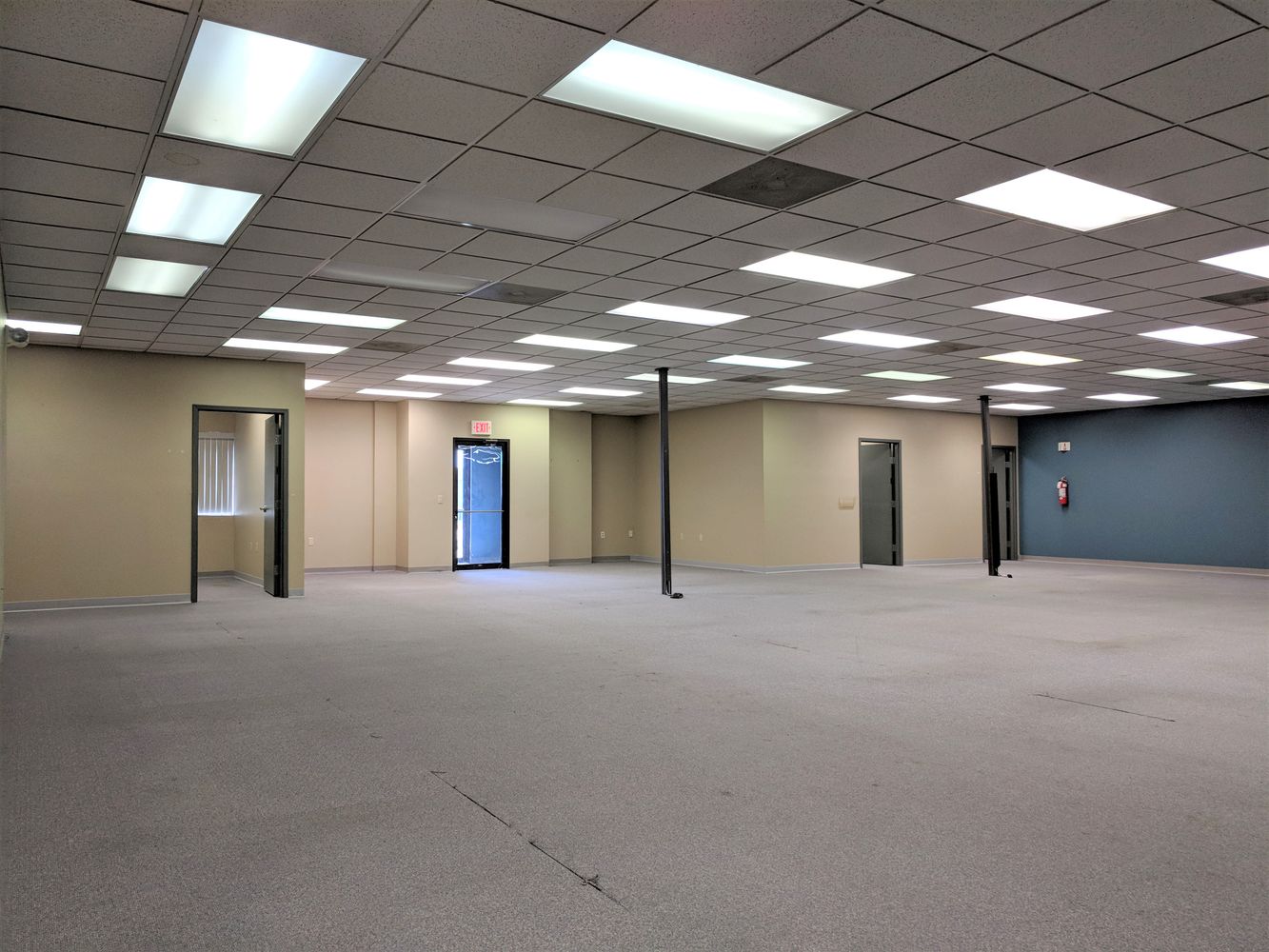 901 West Main Street, El Paso, IL 61738